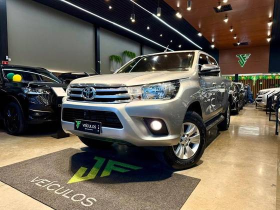 TOYOTA HILUX 2.8 SRV 4X4 CD 16V DIESEL 4P AUTOMÁTICO TOYOTA HILUX 2.8 SRV 4X4 CD 16V DIESEL 4P AUTOMÁTICO